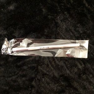 F.A.R.A.H. Double-sided Brush: 22E Shade and Blend